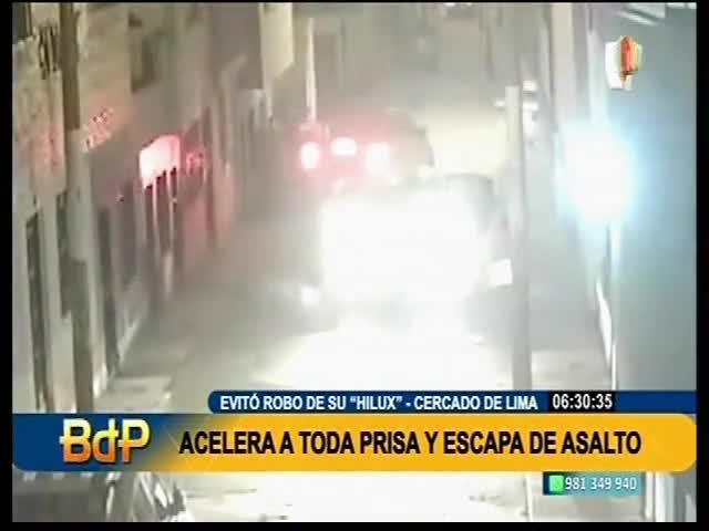 Acelera a toda prisa y escapa de asalto