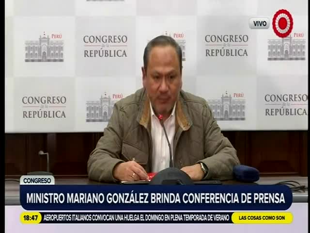 Congreso: Ministro Mariano González brinda conferencia de prensa 