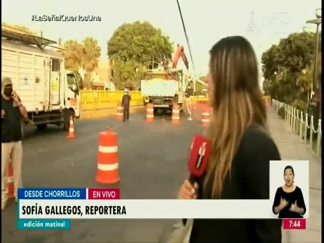 Chorrillos: Retiran poste tras accidente