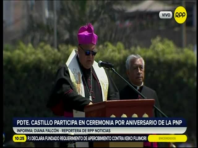 Pedro Castillo participa en ceremonia por Aniversario de la PNP