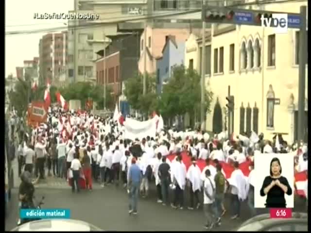 Miles asistieron a denominada Marcha por la Paz 