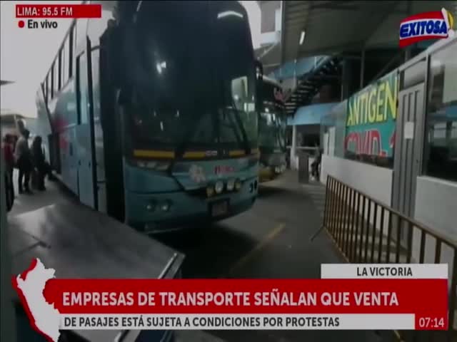 Venta de pasajes en medio de las protestas 