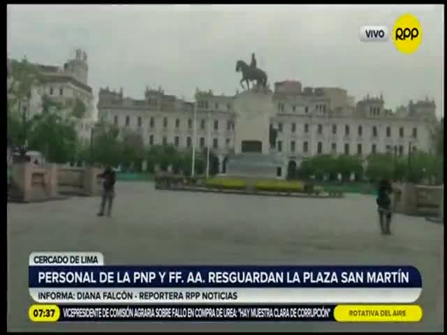 Personal de la PNP y FF. AA. Resguardan la plaza San Martín y Manco Cápac