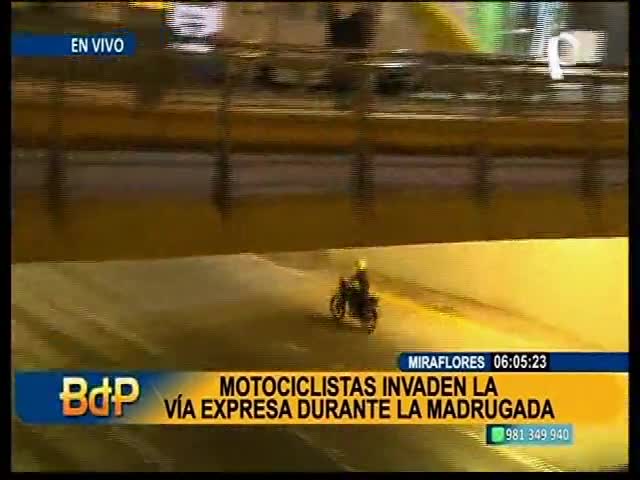 Motociclistas invaden la vía Expresa