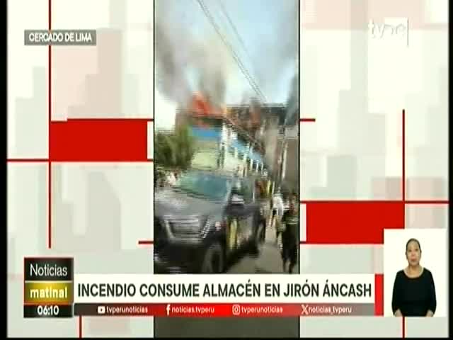 Incendio consume almacén en jirón Áncash