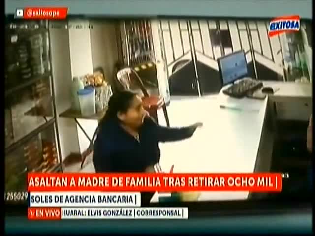 Asaltan a madre de familia tras retirar 8 mil soles de agencia bancaria 